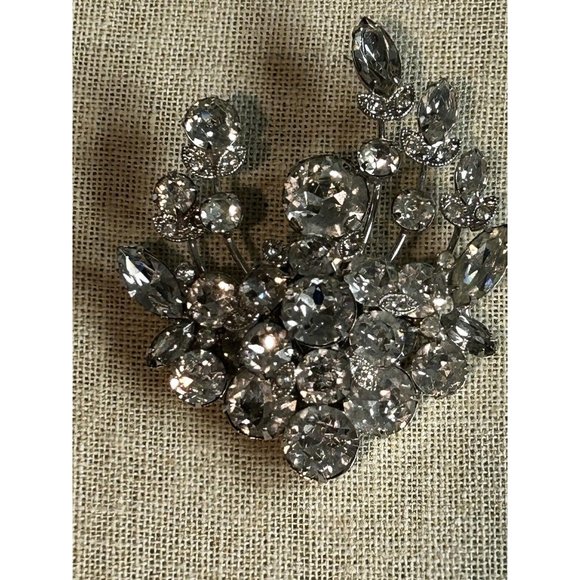 Vintage Eisenberg Crystal Prong Rhinestone Floral Wreath Brooch Pin Rhodium - Picture 10 of 13